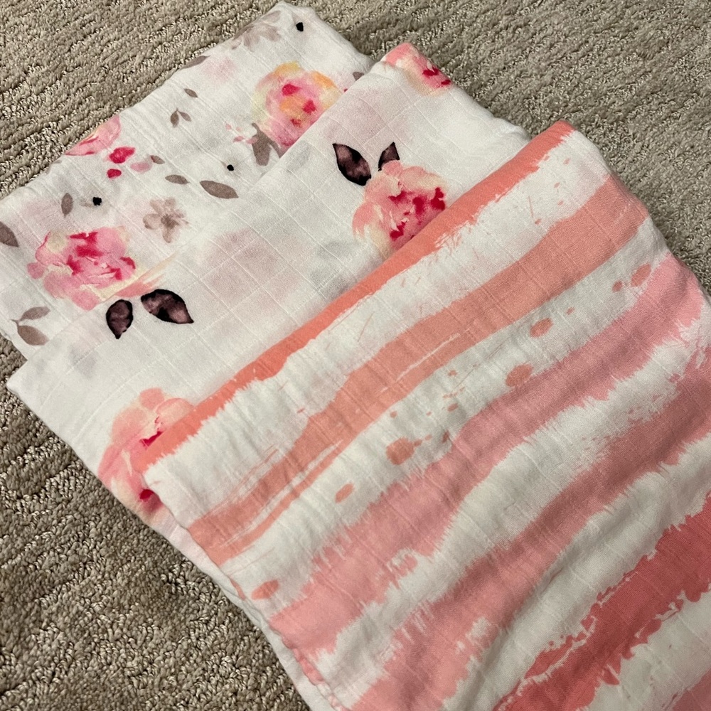 Swaddle blankets